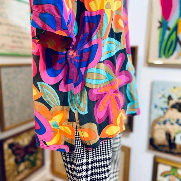 Vintage (?) Silk Floral Boho Colorful Short Sleeve Top Anthro Marimekko Style - Picture 6 of 10